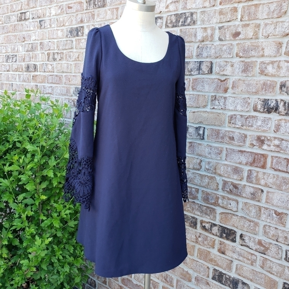 HYFVE Shiift Lace Bell Sleeves Dress Size S